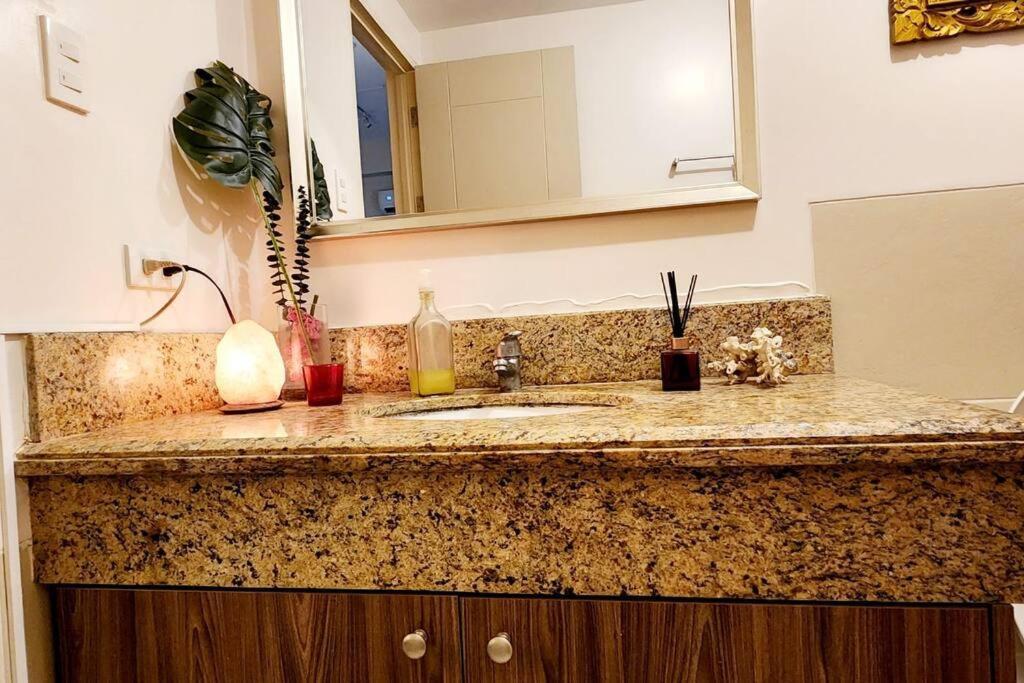 Casa Antonio At Fairway Terraces Family Penthouse 2Br Wi-Fi Nr Golf, Airport, Fort Bgc Manila Bagian luar foto