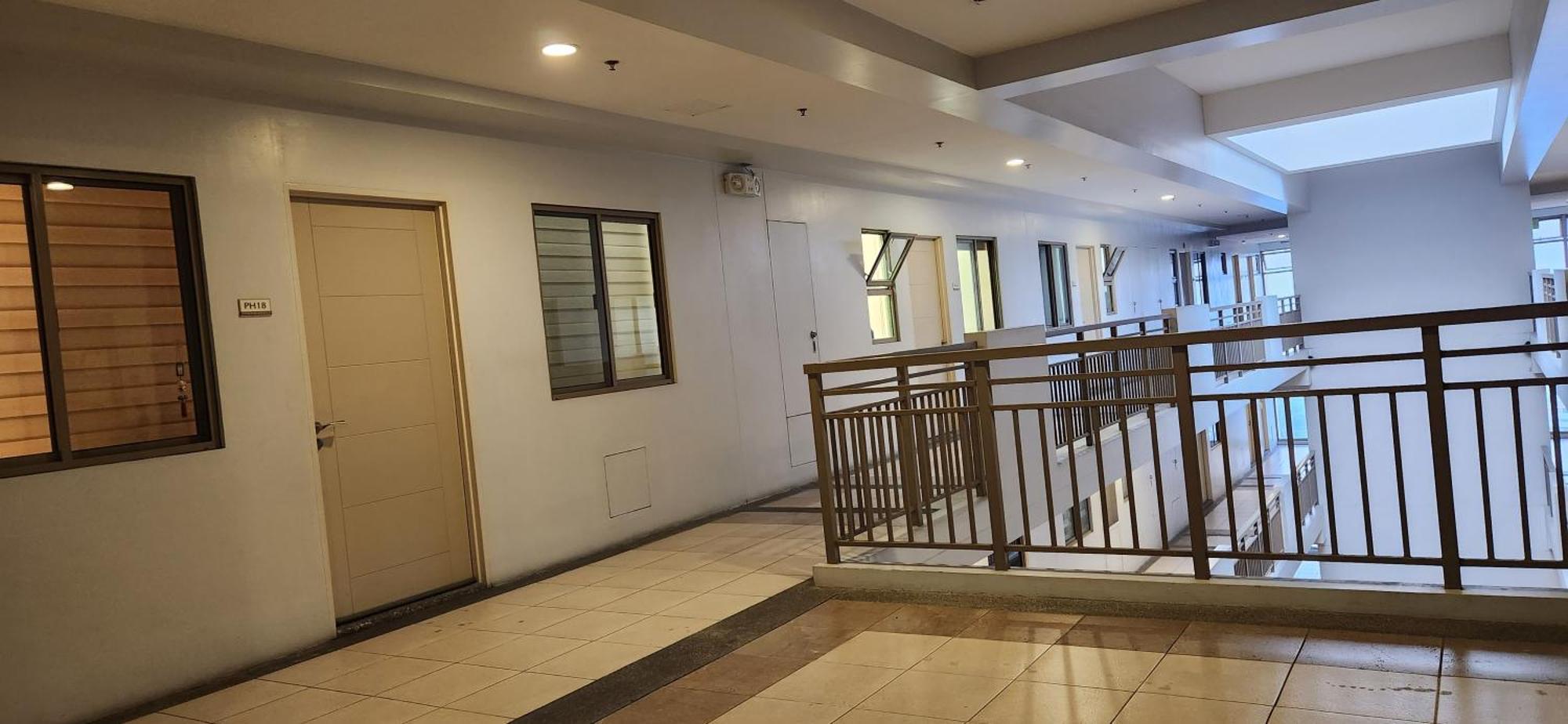 Casa Antonio At Fairway Terraces Family Penthouse 2Br Wi-Fi Nr Golf, Airport, Fort Bgc Manila Bagian luar foto