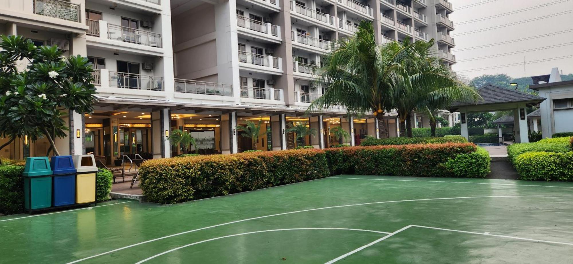 Casa Antonio At Fairway Terraces Family Penthouse 2Br Wi-Fi Nr Golf, Airport, Fort Bgc Manila Bagian luar foto